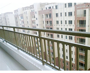 阳台护栏
